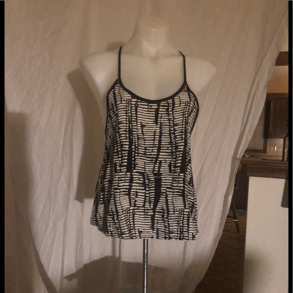 Windsor String Tank